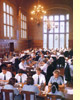 Australisches Schulsystem: Gemeinsames Essen in der Dining Hall